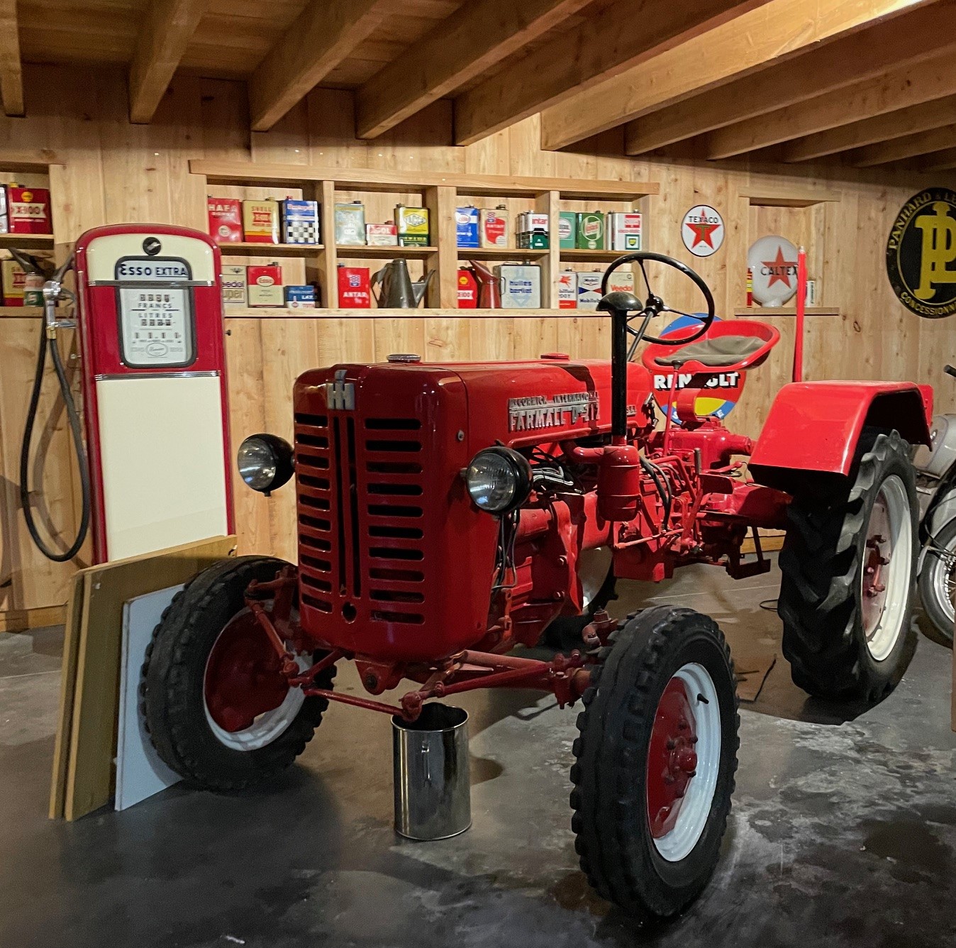 Mc Cormick Farmall D 212